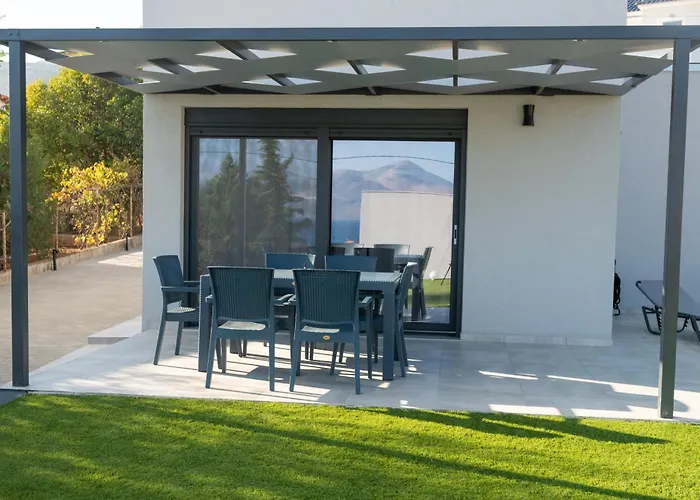 Luxury Villas Akti