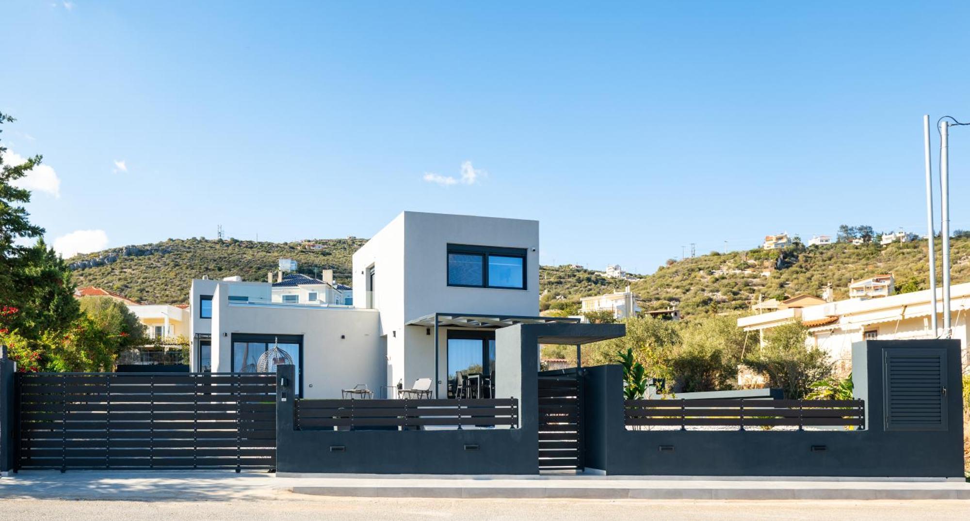 Luxury Akti Villa *