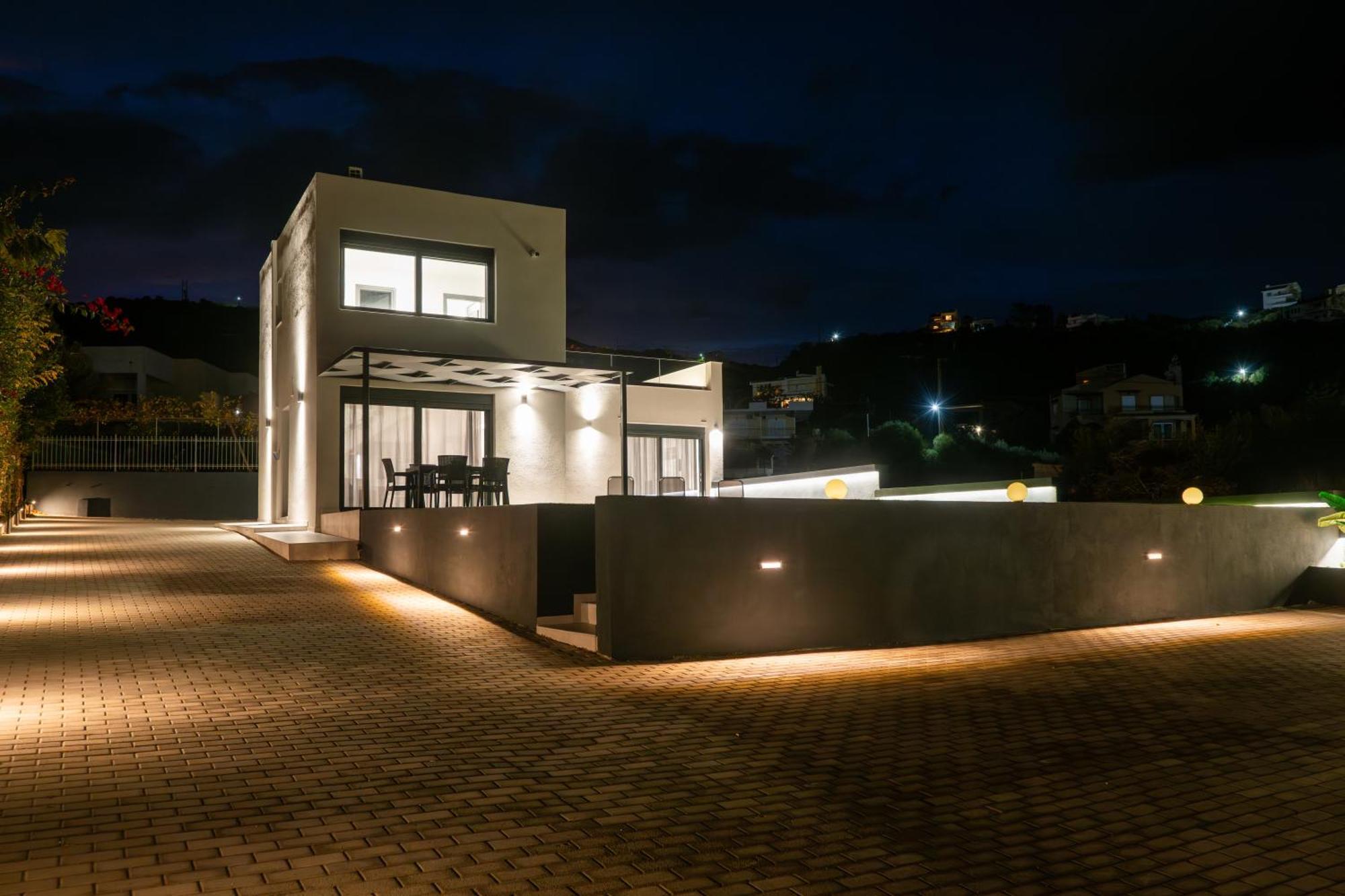 Luxury Akti Villa