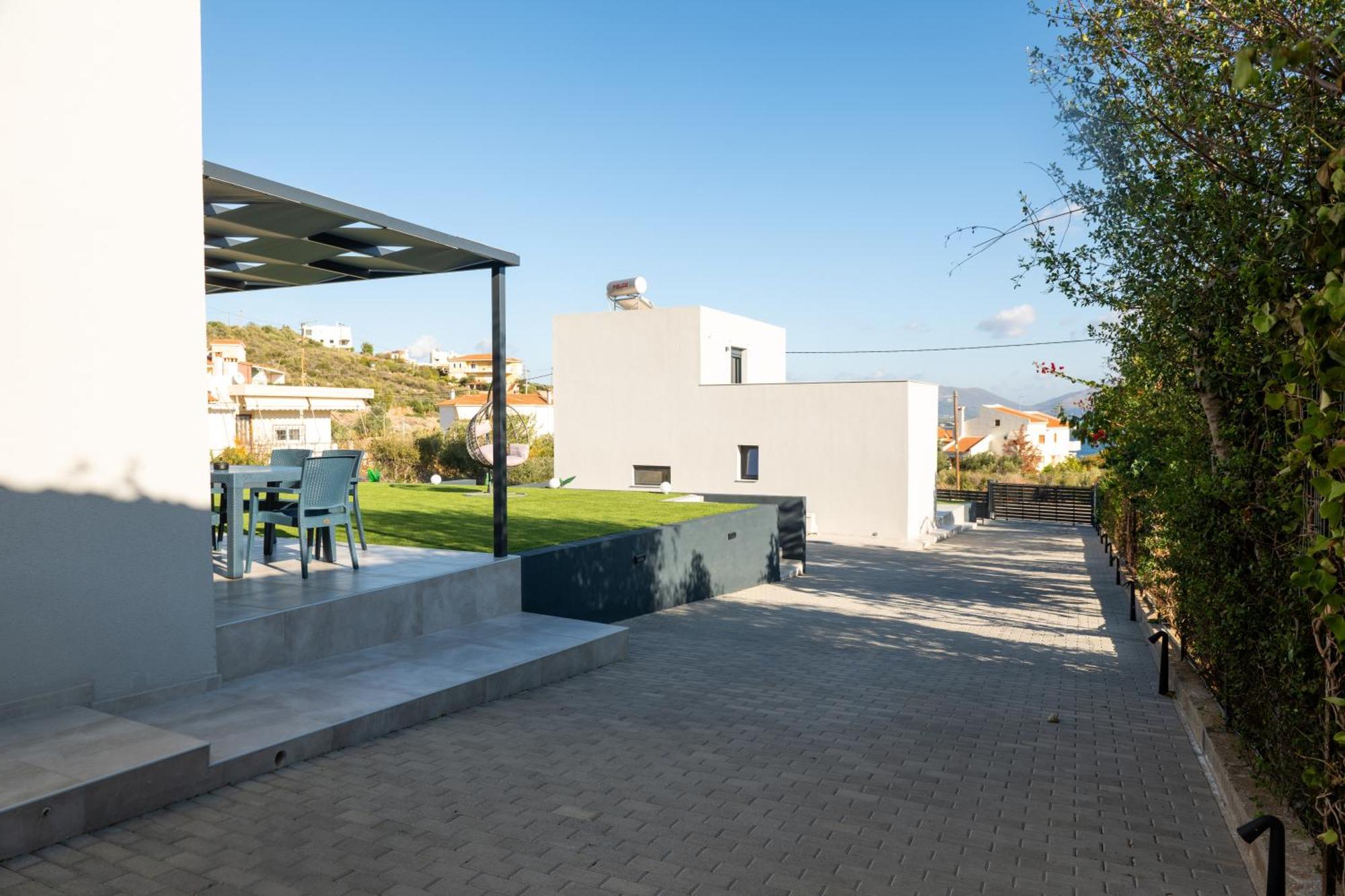 Luxury Akti Aliveri