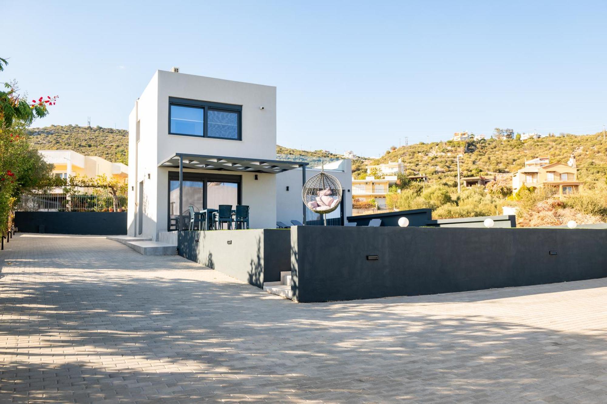 Luxury Akti Villa Alivérion